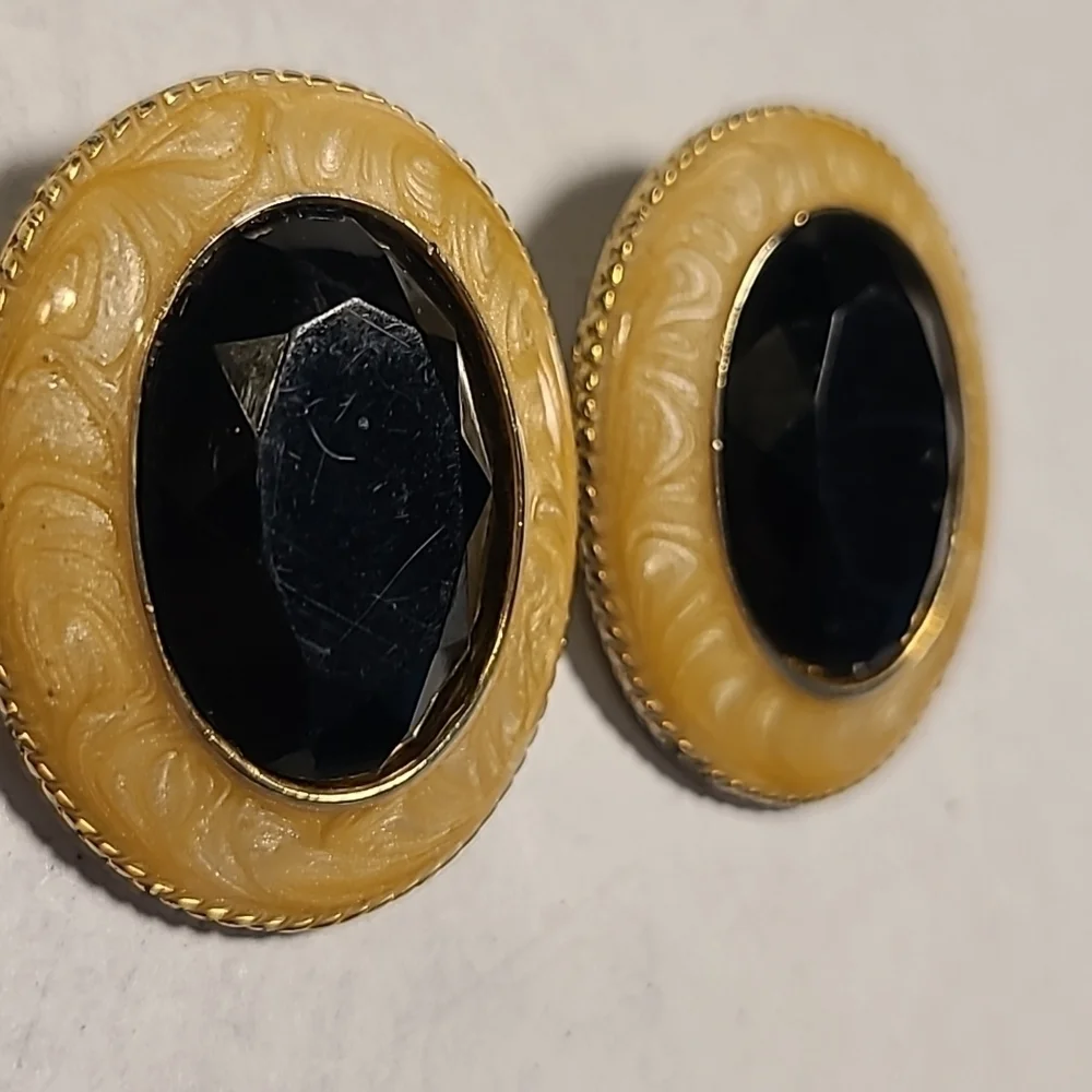 N/A vintage enamel